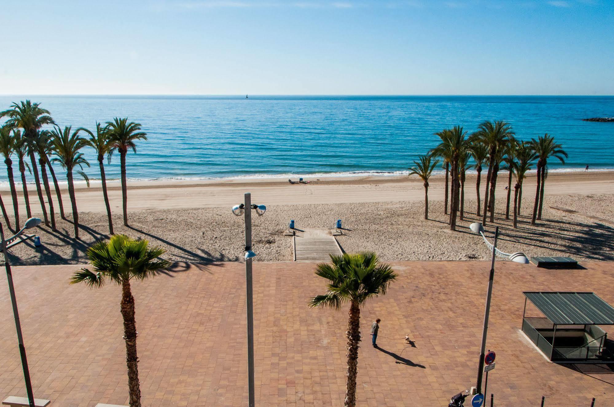 Hb Costablanca Apartamientos Junto Al Mar Villajoyosa Exterior foto